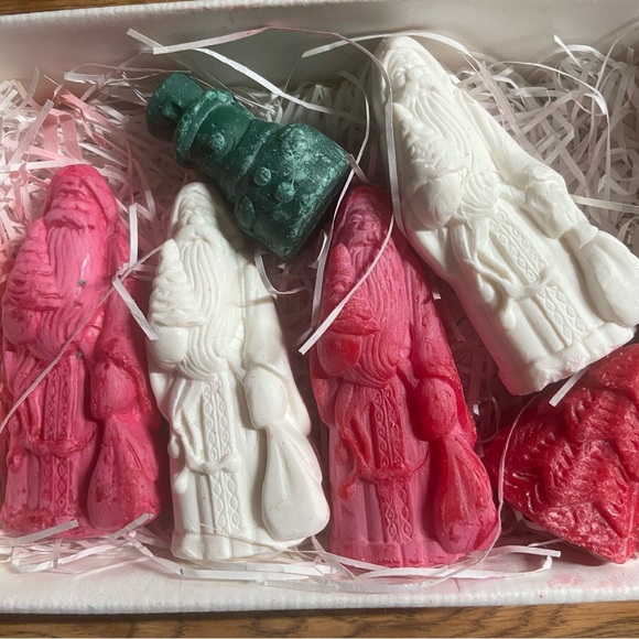 Twinscents Father of Christmas Vintage Soaps - Picture 2 of 4